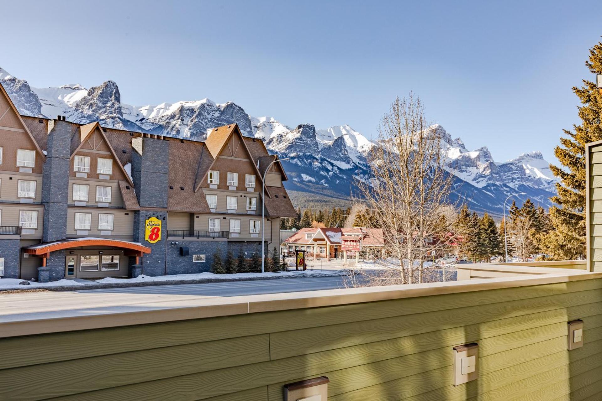 Dolomites #203 - Leed Gold Certified